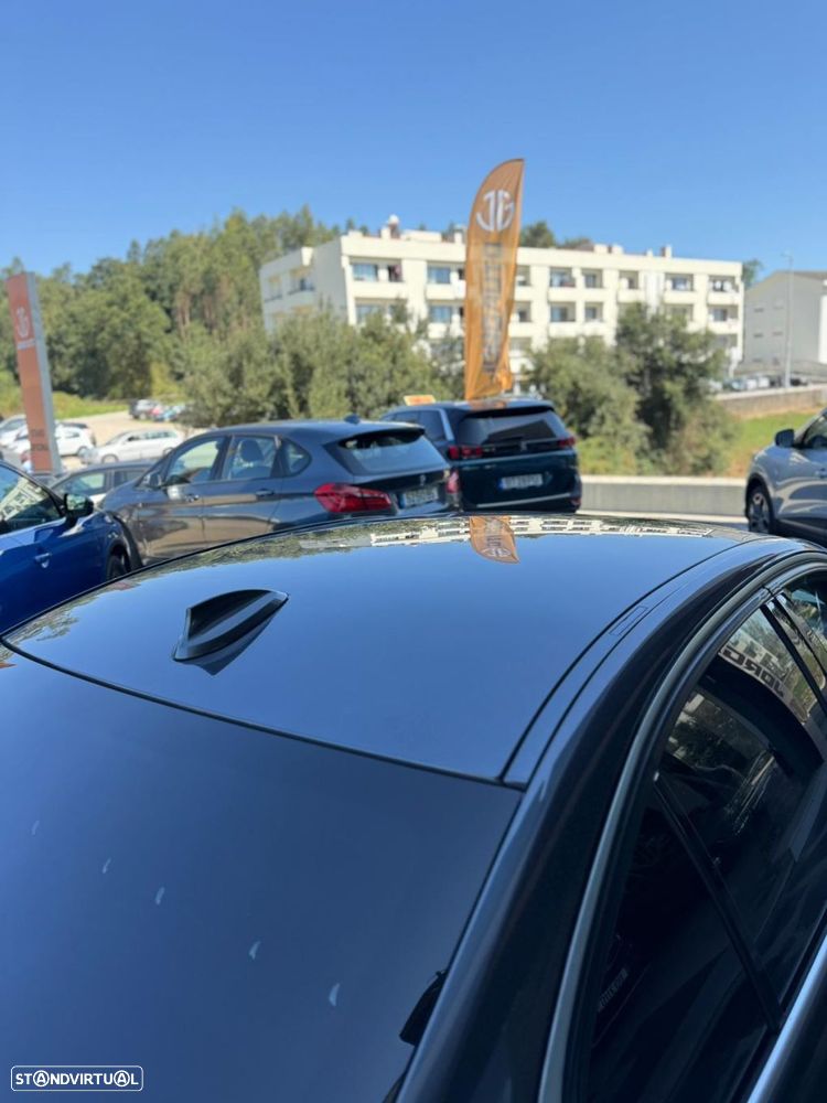 BMW 330 - 15
