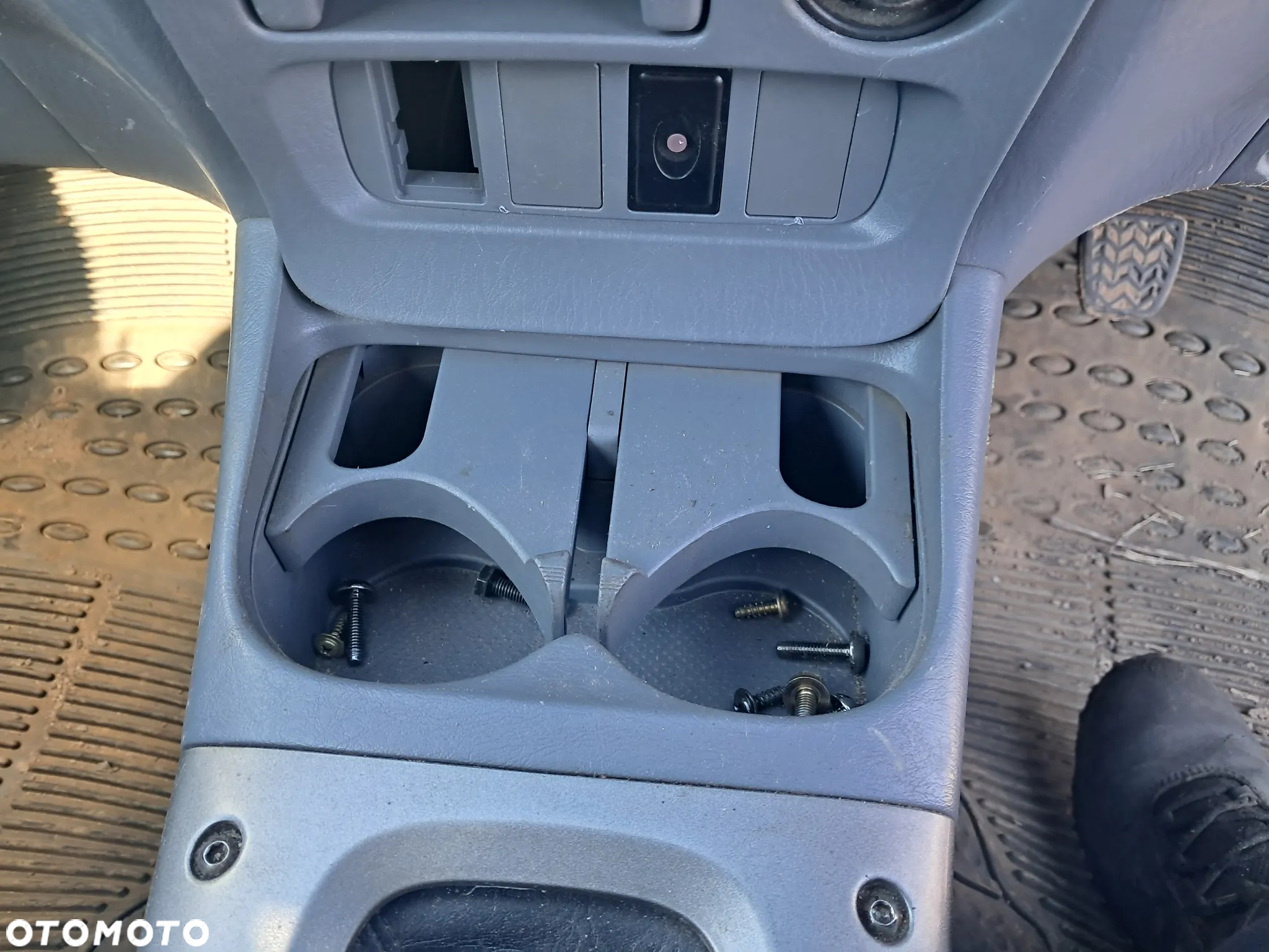 DAWCA CZĘŚCI TOYOTA RAV 4 II 2002 2.0 VVT-I  16V 1AZ-FE KL 8M6 - 8
