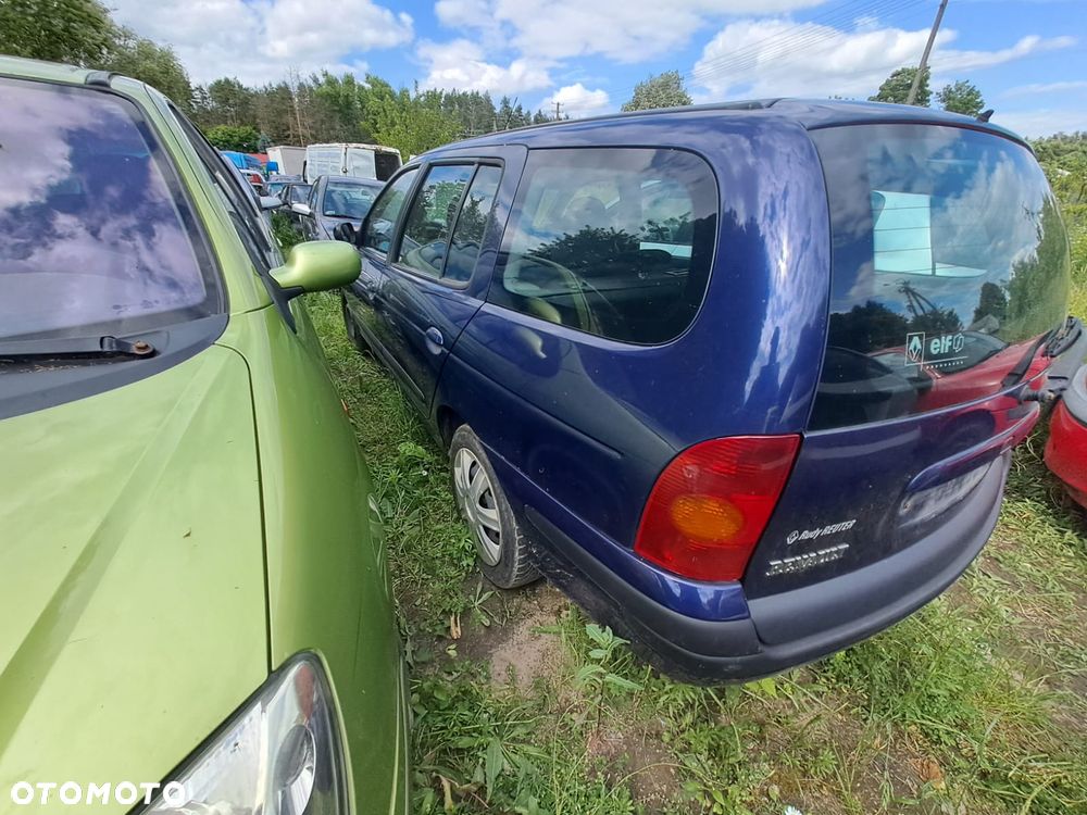 Renault Megane I FL (99-02r.) 1.9 DTI 80KM. Silnik F9Q 744 Skrzynia JB3 972 . Cały na części. GWARANCJA !!! Przód Tył Zestaw Komplet Drzwi Klapa Zderzak Błotnik Maska Grill Atrapa Szyba Pas Lampa Lusterko Boczki Fotel Kanapa Kokpit Deska Rozdzielcza Przełącznik Włącznik Sterownik Przewody Wiązka Instalacja Moduł Komputer Czujnik Listwa Pompa Alternator Wtryski Głowica Rozrusznik Kompresor Sprzęgło Dwumas Silnik Skrzynia ABS Klimatyzacji Paliwa Wspomagania Kolektor Turbina Przepustnica Zawór Chłodnica Koło Hak Belka Sanki Zawieszenie Mcpherson Półoś Amortyzator Wydech Tłumik Zacisk Most - 2