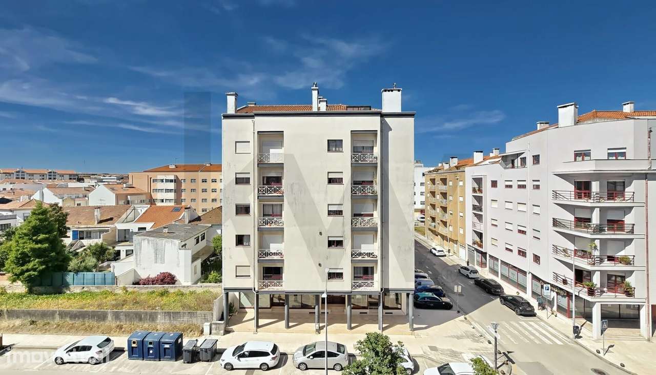 T2 com Garagem Fechada nas Barrocas | Aveiro - Grande imagem: 2/33