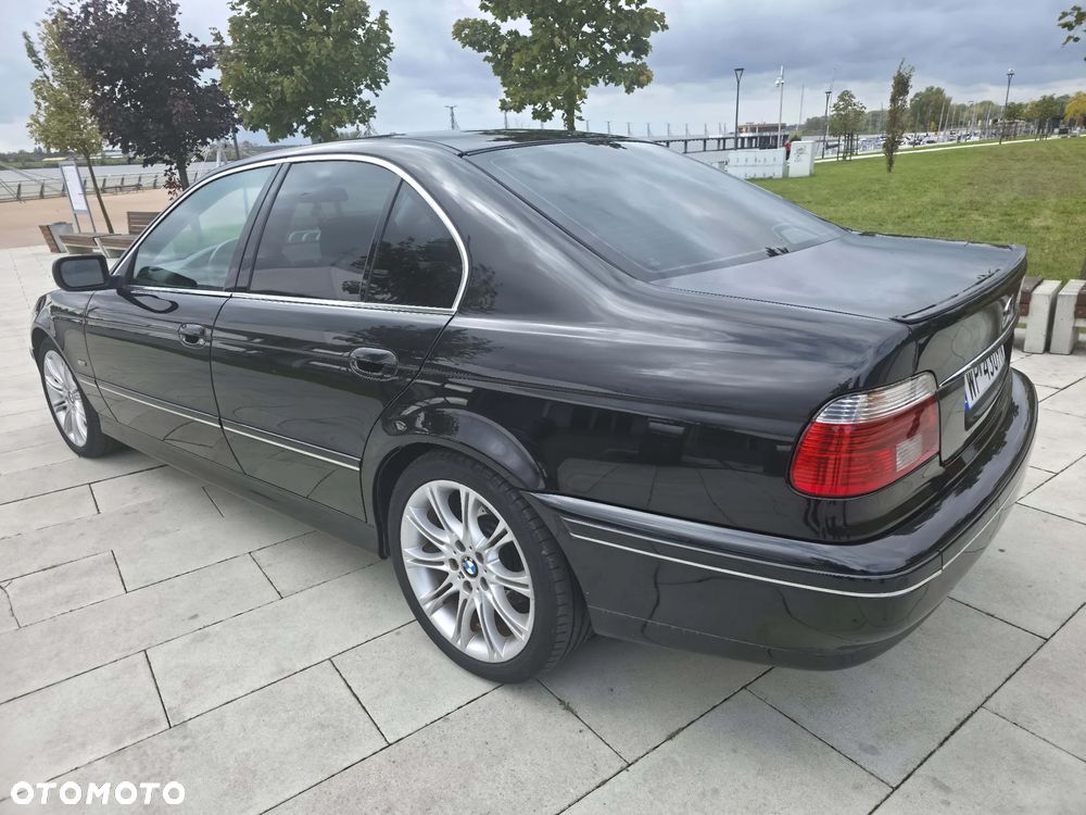 BMW Seria 5 525i - 6