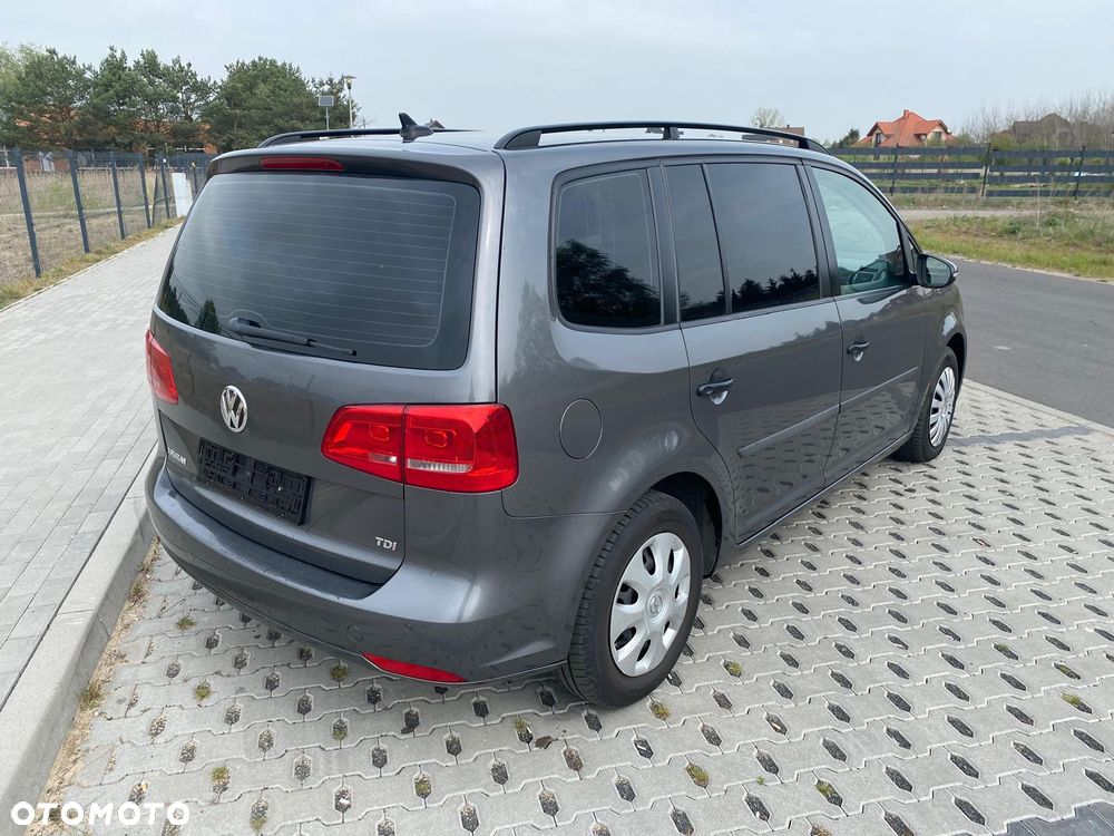 Volkswagen Touran 1.6 TDI DPF DSG Highline - 8