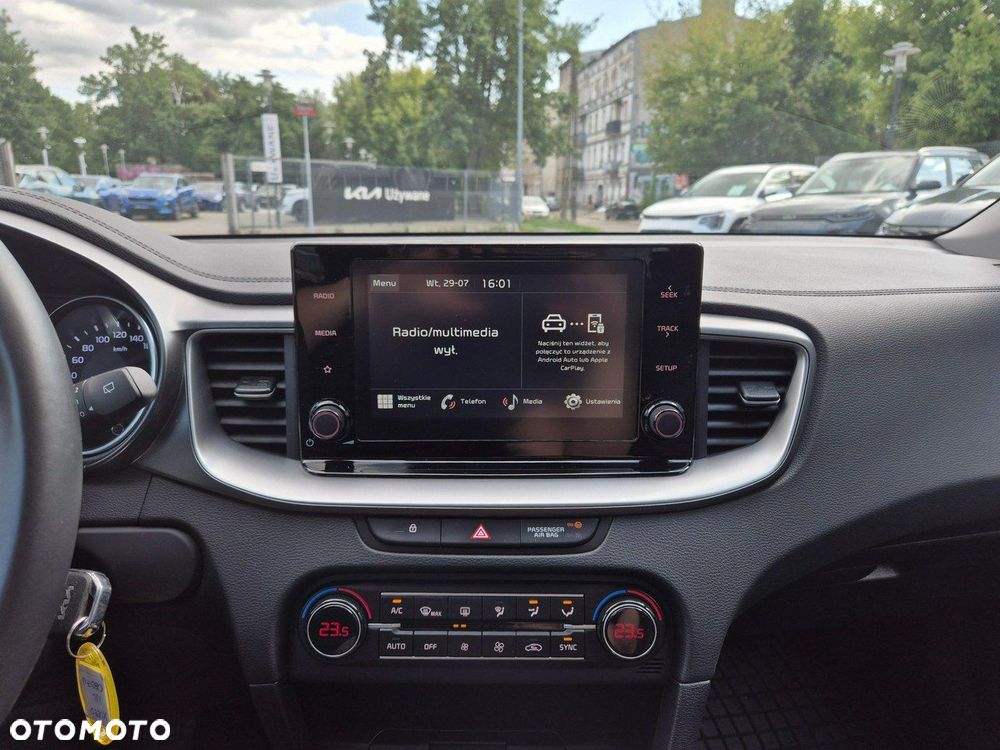 Kia XCeed - 18