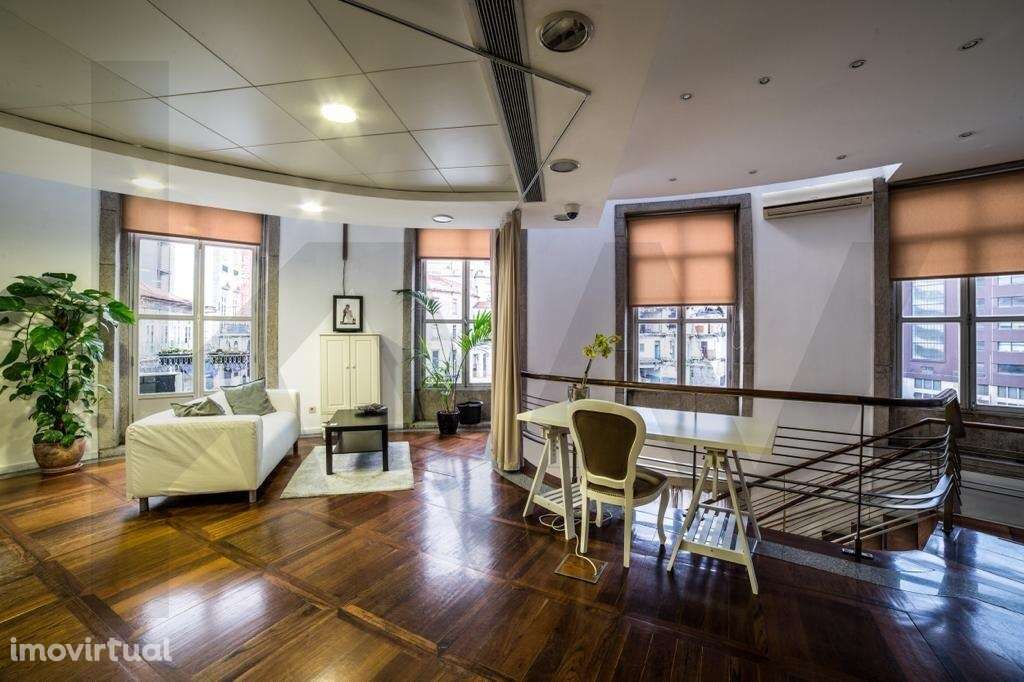 Prédio na Baixa para Venda e Arrendamento - Grande imagem: 3/8