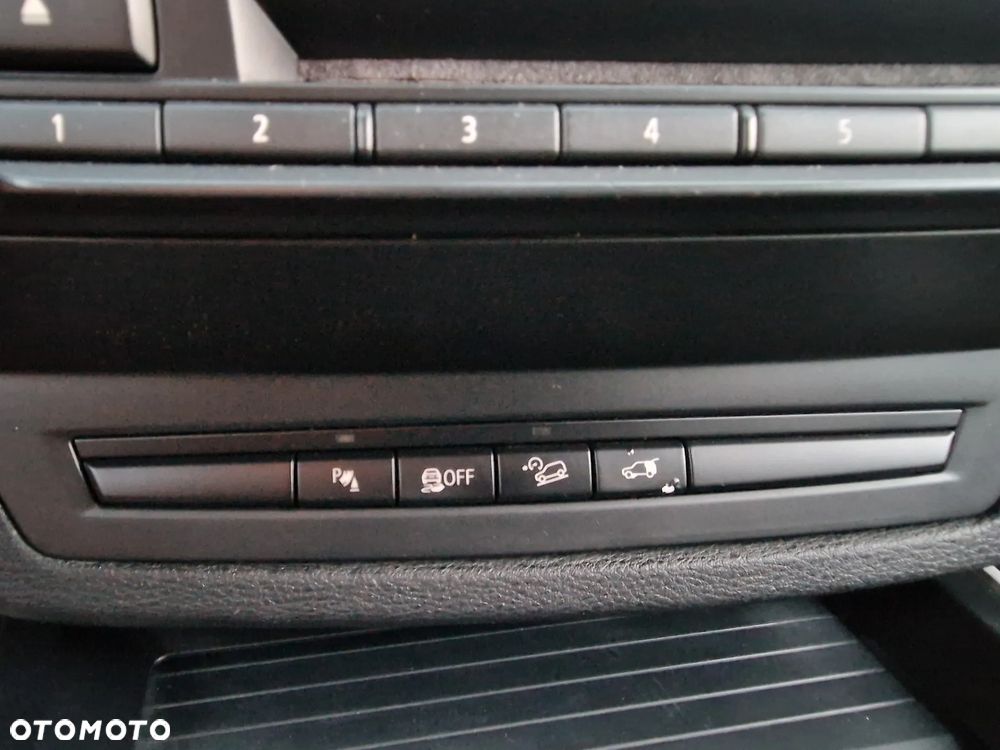 BMW X5 xDrive30d Blue Performance Edition Exclusive - 33