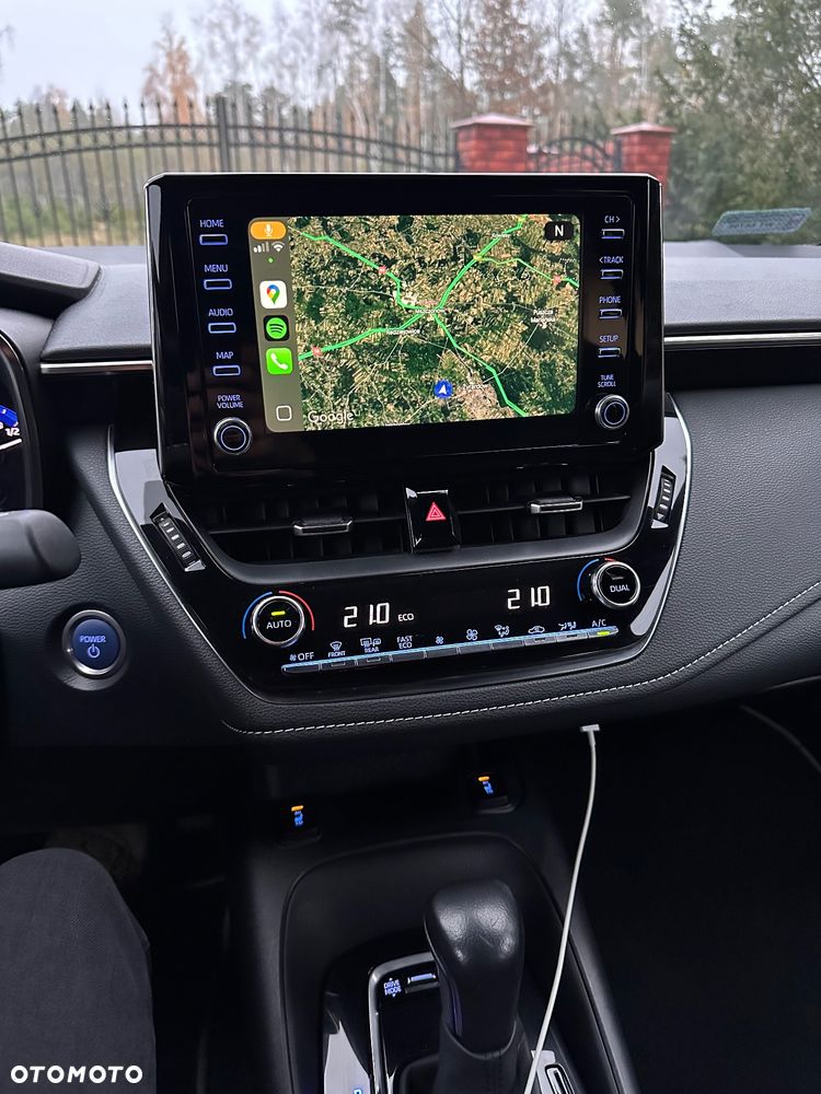 Toyota Corolla 1.8 Hybrid Comfort - 17