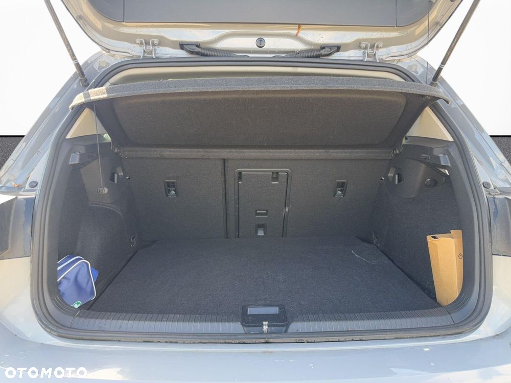 Volkswagen Golf 1.5 eTSI Life DSG - 28