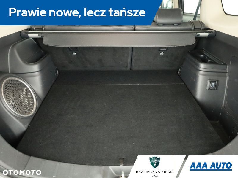 Mitsubishi Outlander - 12