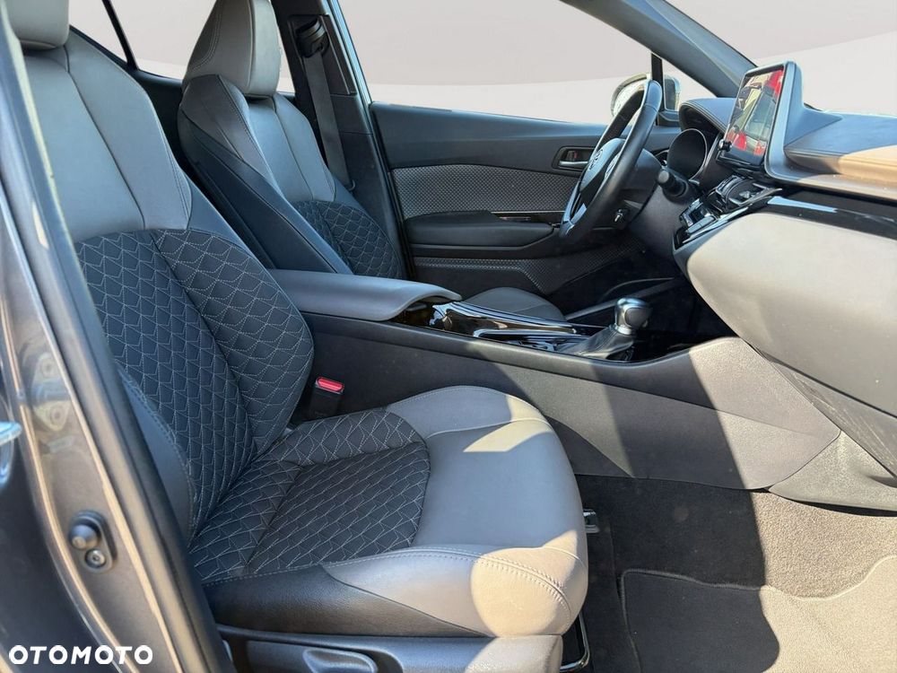 Toyota C-HR - 26