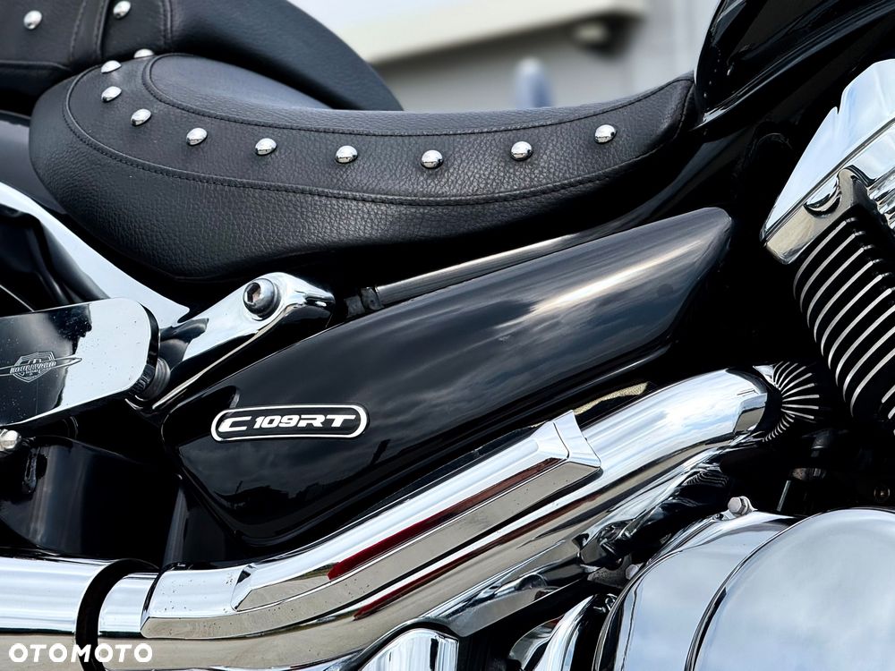 Suzuki Boulevard - 28