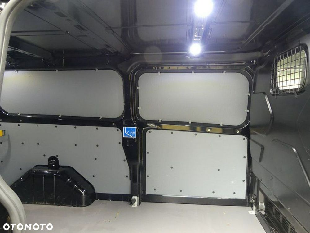 Ford Transit Custom - 12