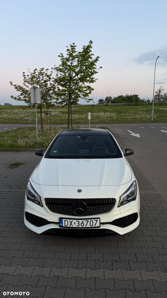 Mercedes-Benz CLA 200 7G-DCT AMG Line - 9