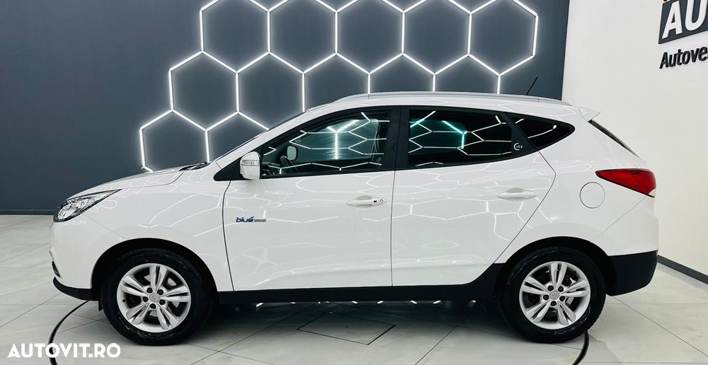 Hyundai ix35 1.7 CRDI 2WD blue Finale Gold - 34