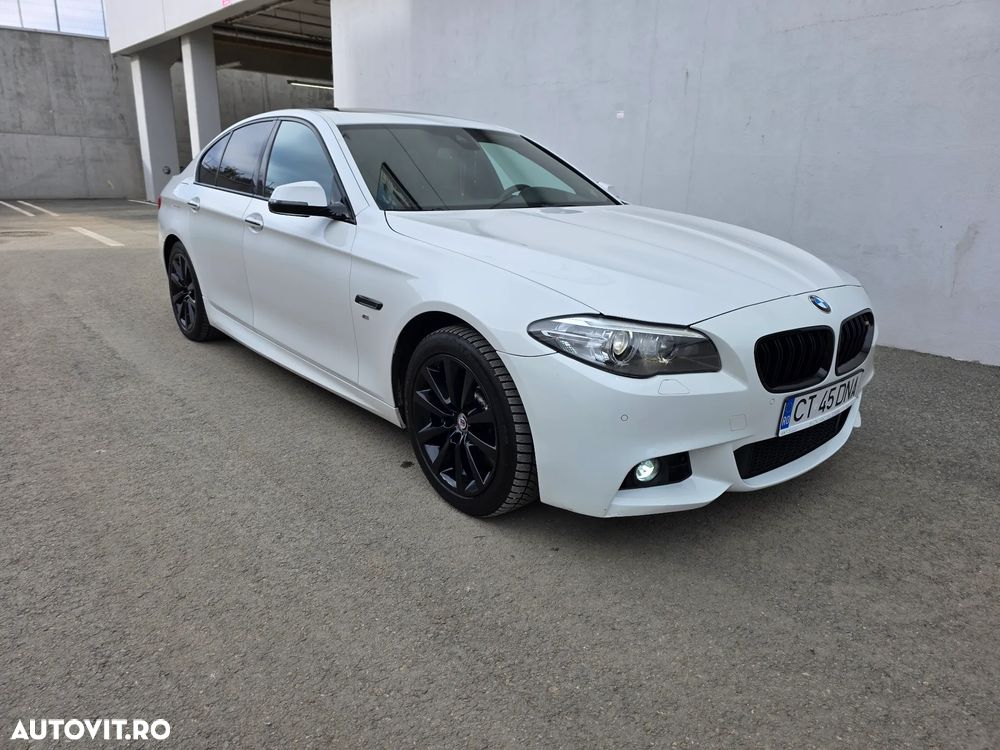 BMW Seria 5 525d xDrive AT