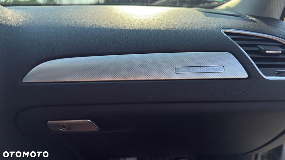 Audi A4 Limousine - 8