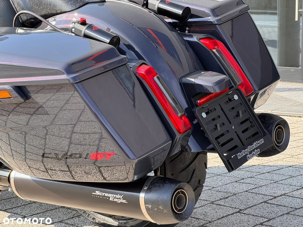 Harley-Davidson Touring Road Glide - 26