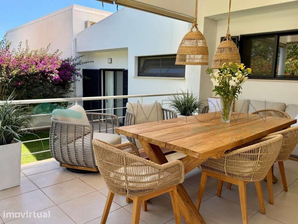 Moradia com 3 quartos, em residência exclusiva, com piscina e jardi... - Grande imagem: 4/33