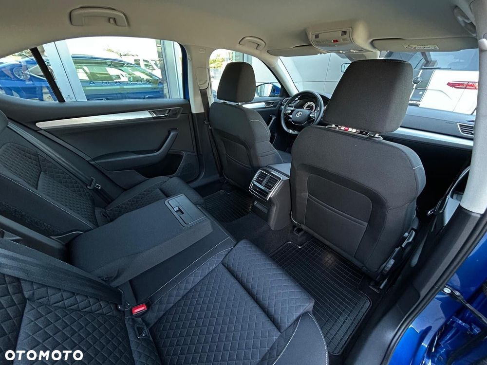 Skoda Superb 2.0 TSI Ambition DSG - 10