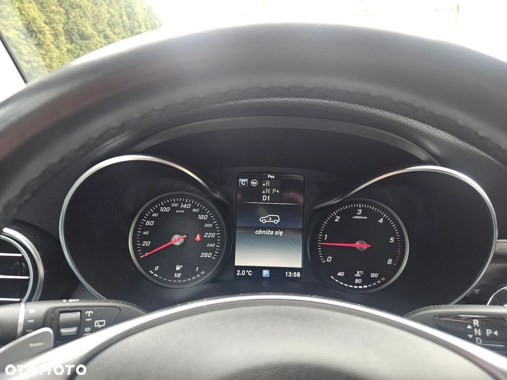 Mercedes-Benz GLC - 29