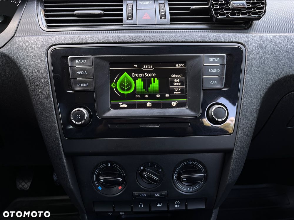 Skoda RAPID 1.2 TSI Style - 12