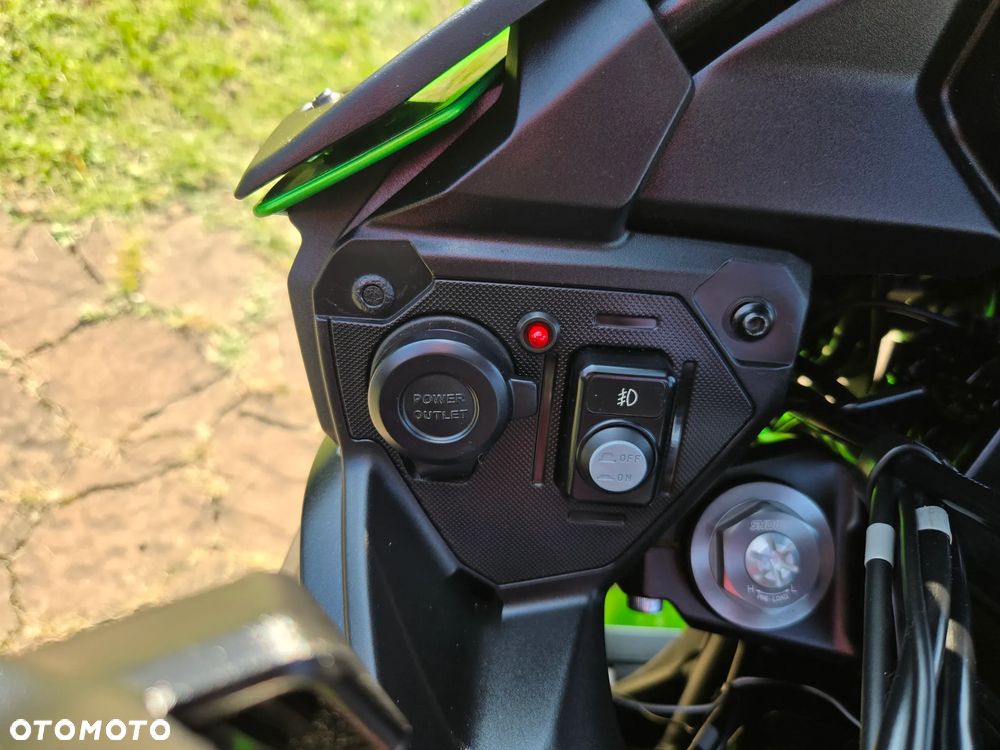 Kawasaki Versys 650 - 16