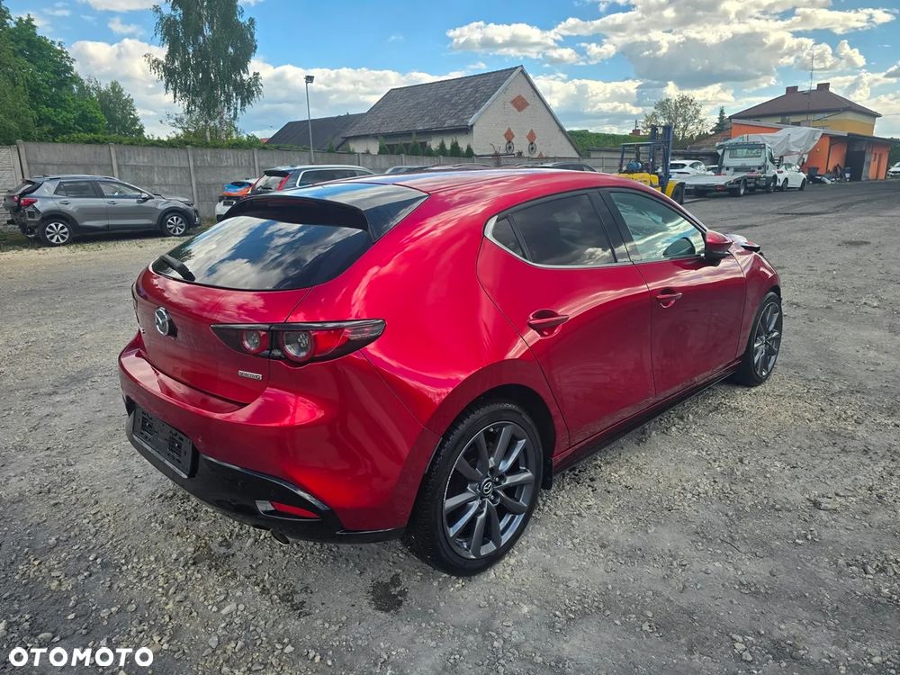 Mazda 3 SKYACTIV-G 2.0 M-Hybrid - 11