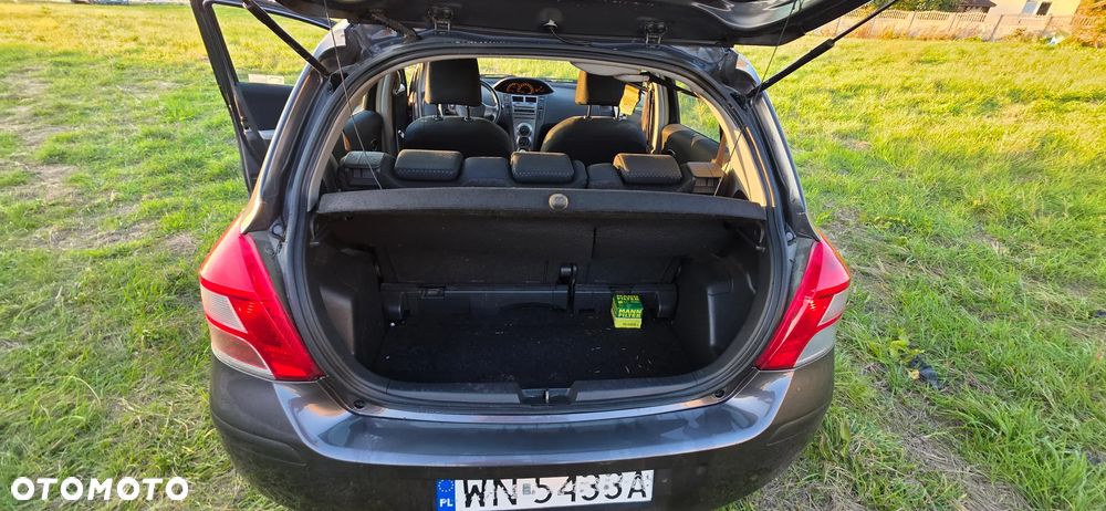 Toyota Yaris - 7