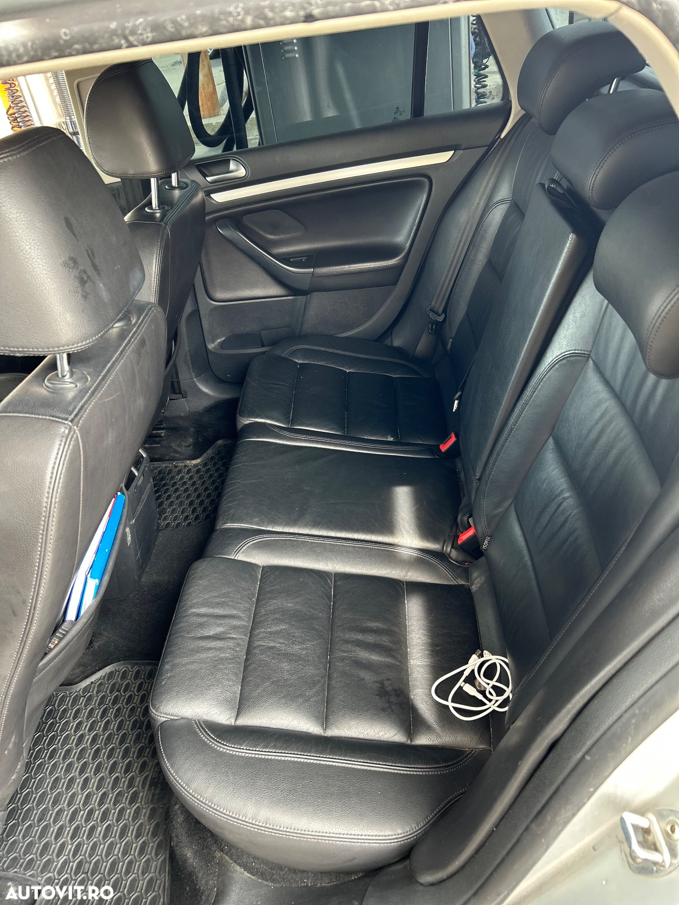 Volkswagen Golf 1.6 TDI DPF 4M BMT Highline - 9