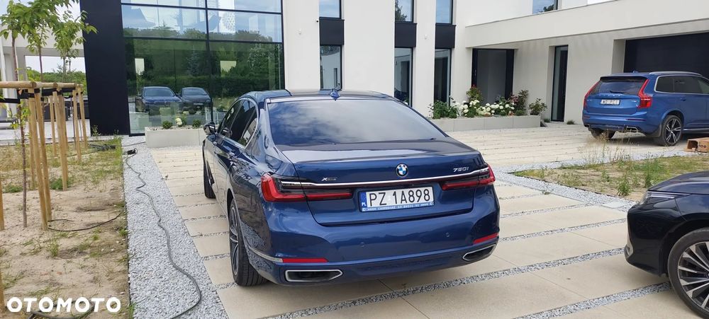 BMW Seria 7 750Li xDrive - 8