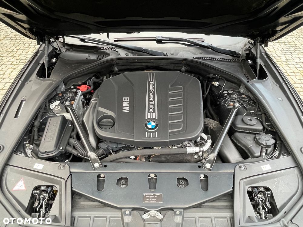 BMW Seria 5 530d xDrive - 25