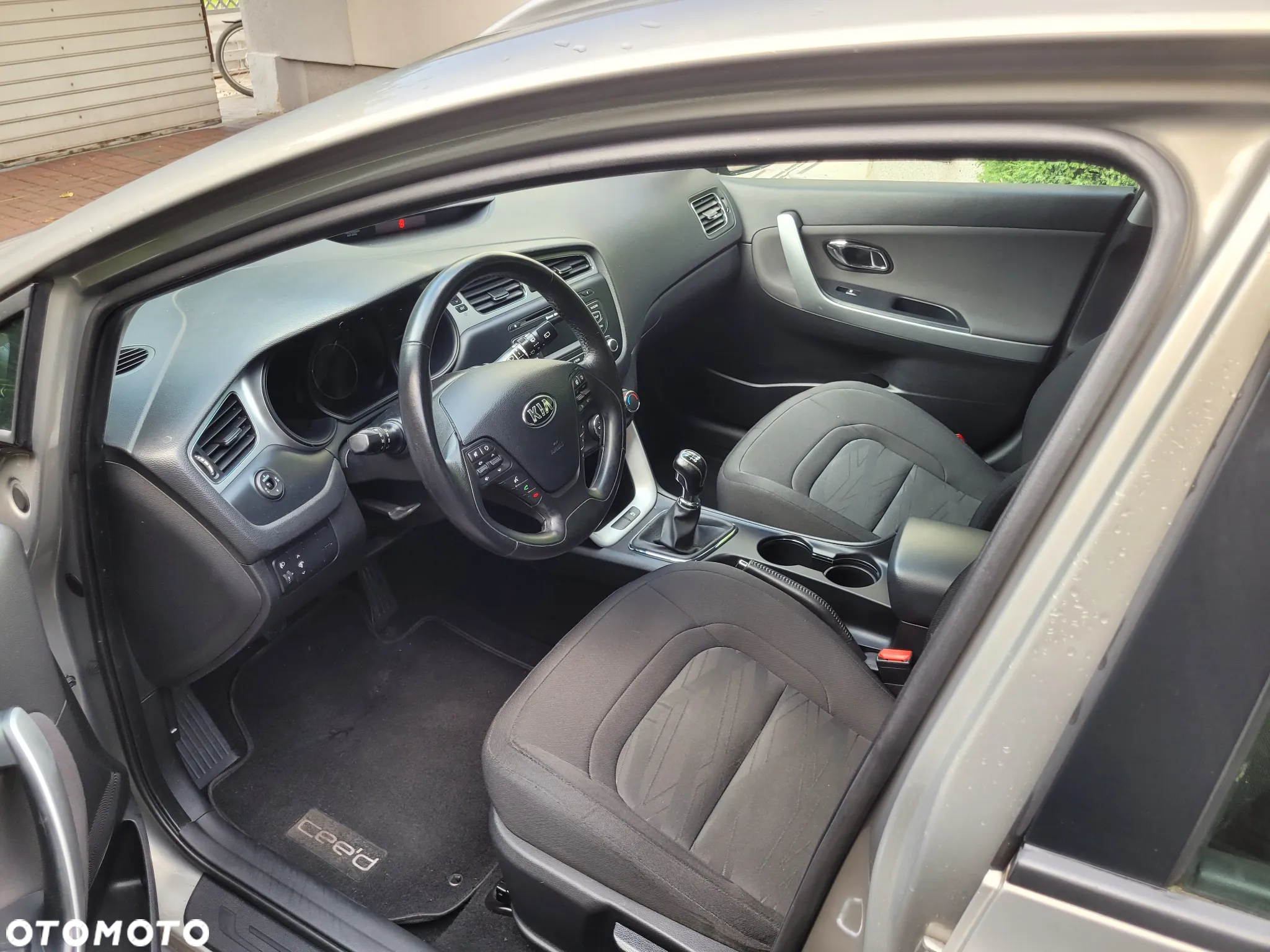 Kia Ceed Cee'd 1.6 CRDi M - 14