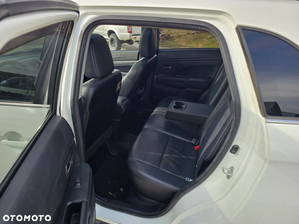 Mitsubishi ASX 1.8 DID Instyle NAVI 4WD AS&G - 16