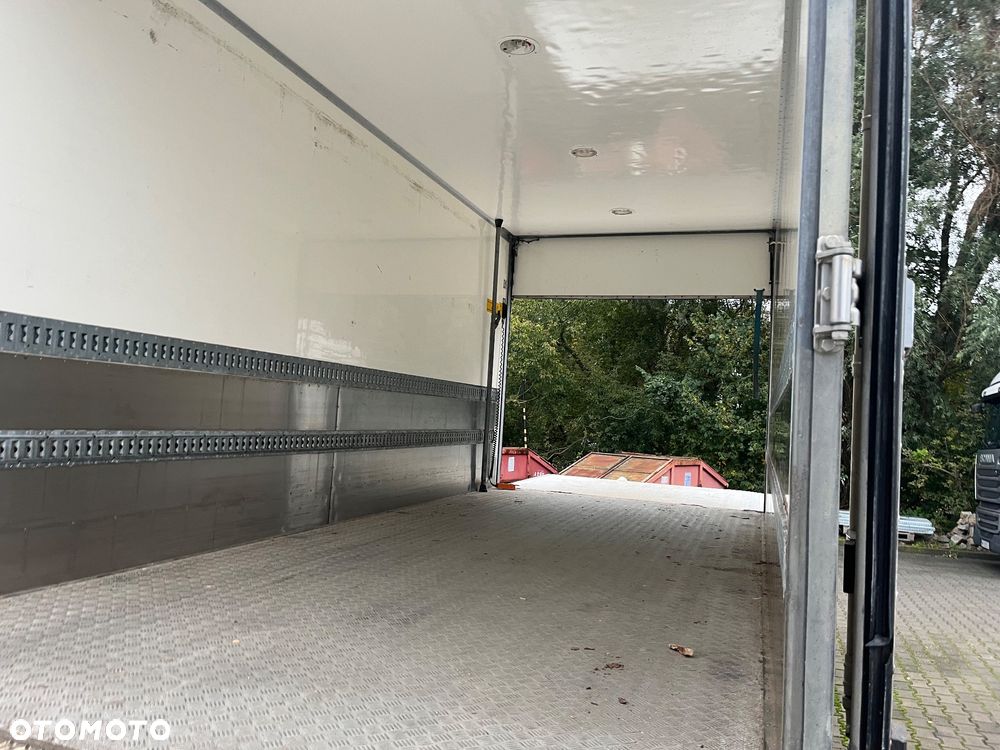 Mercedes-Benz Actros - 7