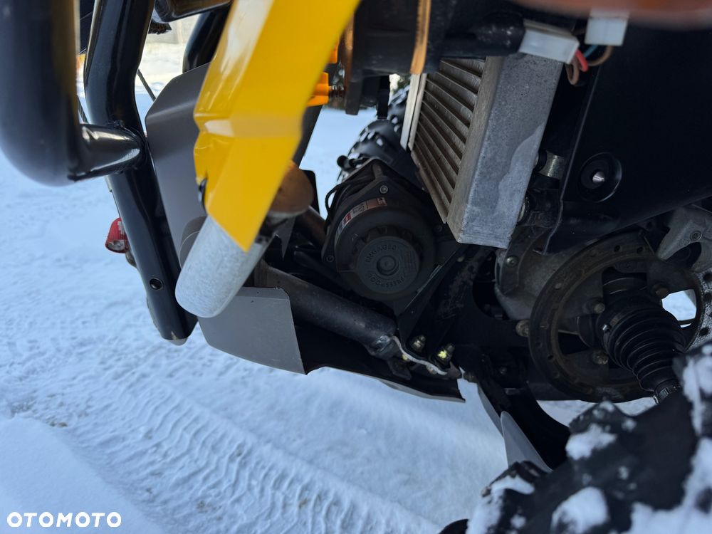 Bombardier Outlander - 17