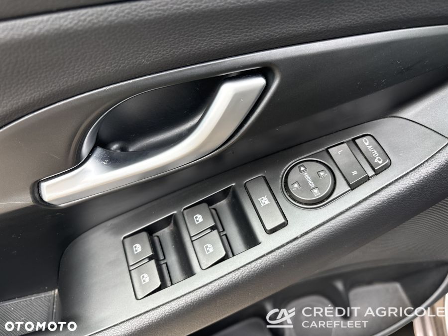 Hyundai i30 1.5 T-GDI 48V Smart - 23
