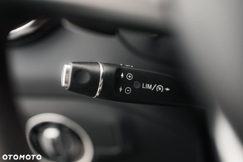 Mercedes-Benz CLA 220 4-Matic AMG Line - 26