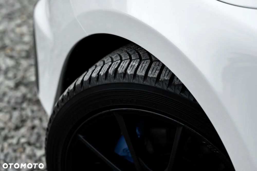 Volvo V40 - 17