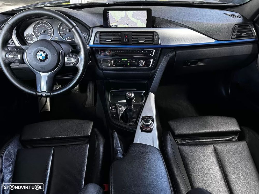 BMW 320 d Touring Pack M - 28