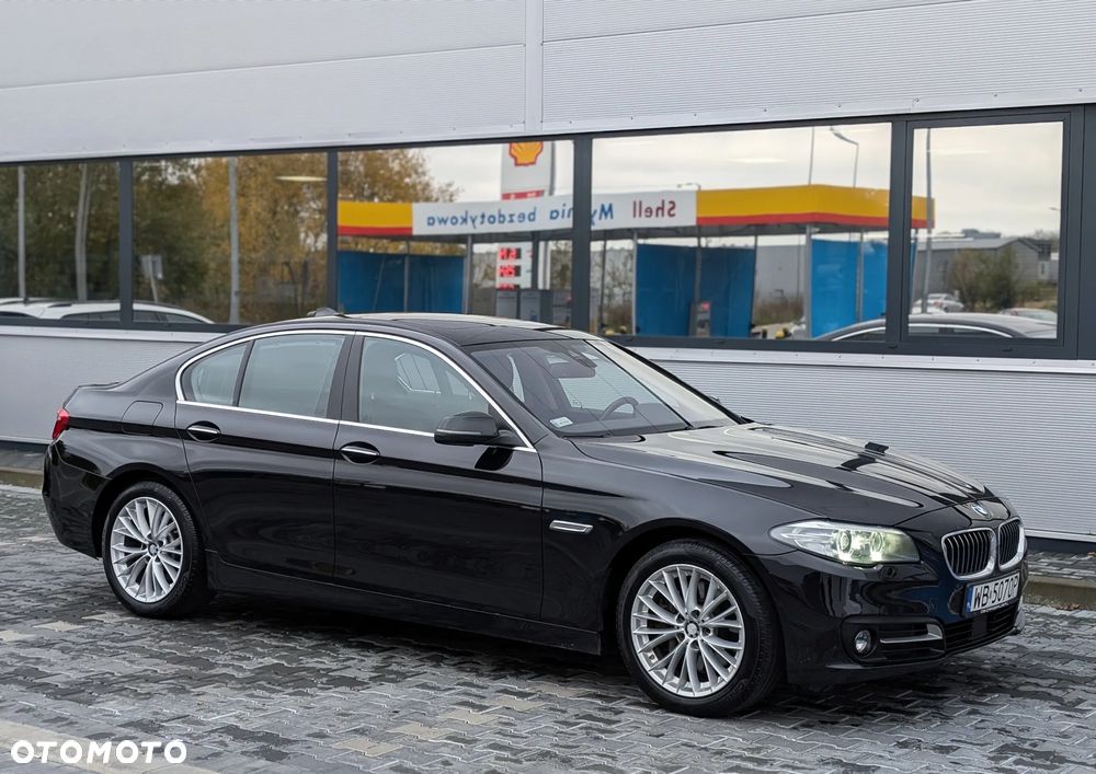 BMW Seria 5 525d xDrive Sport-Aut Luxury Line - 9