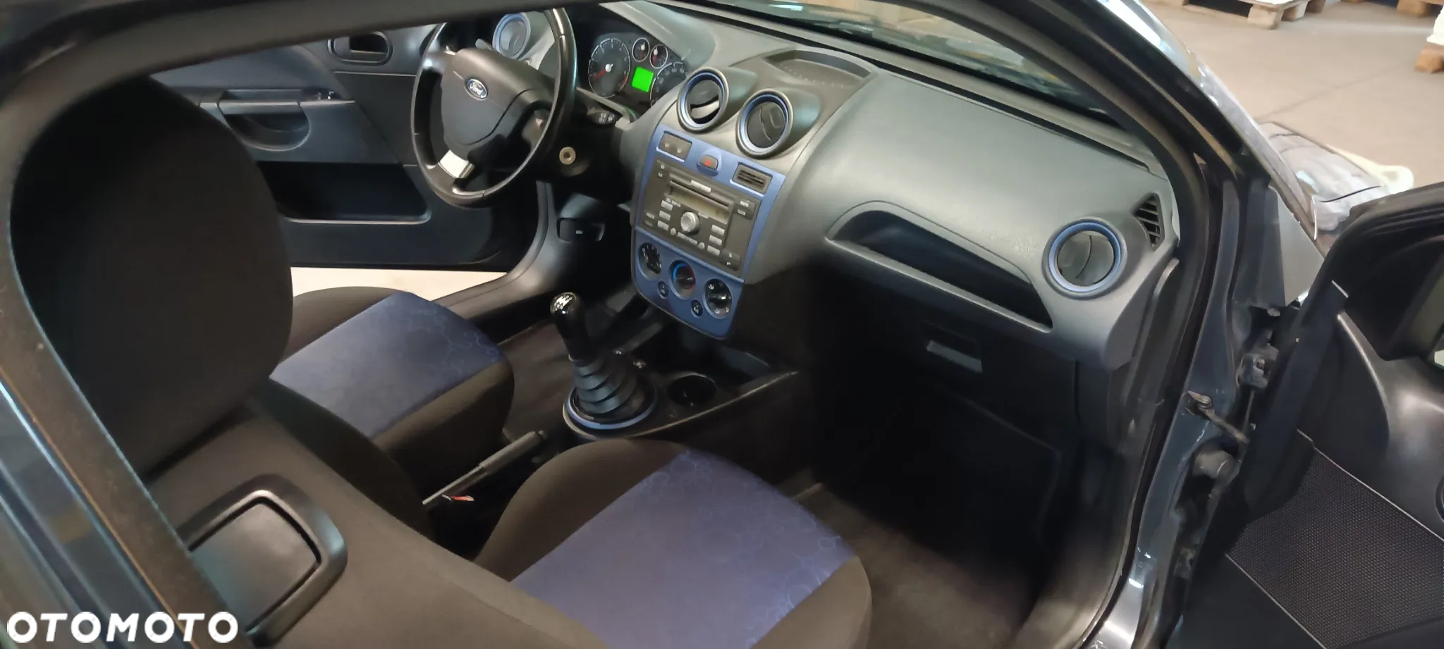Ford Fiesta 1.3 Ambiente - 13