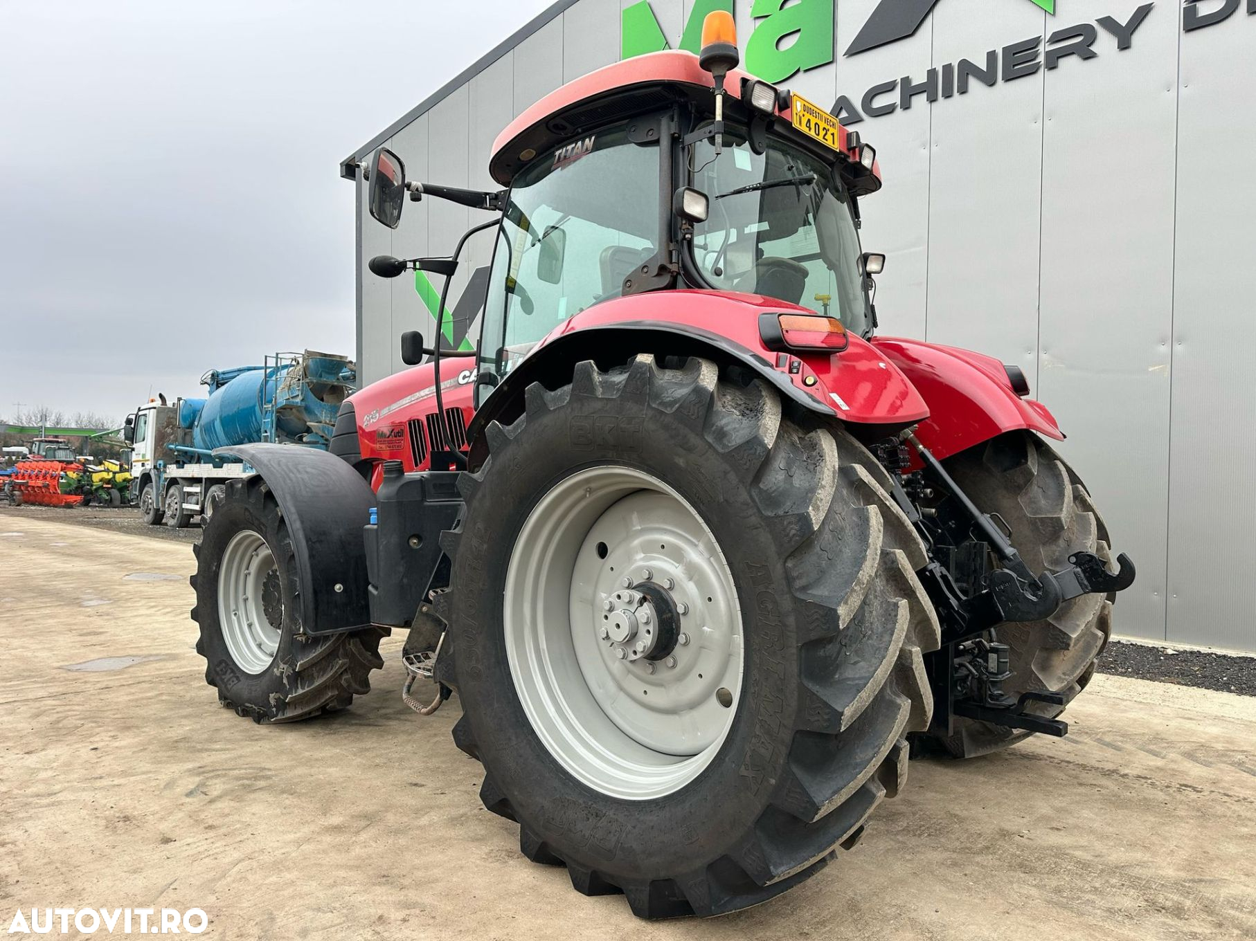 Case IH CVX 215 Tractor - 6
