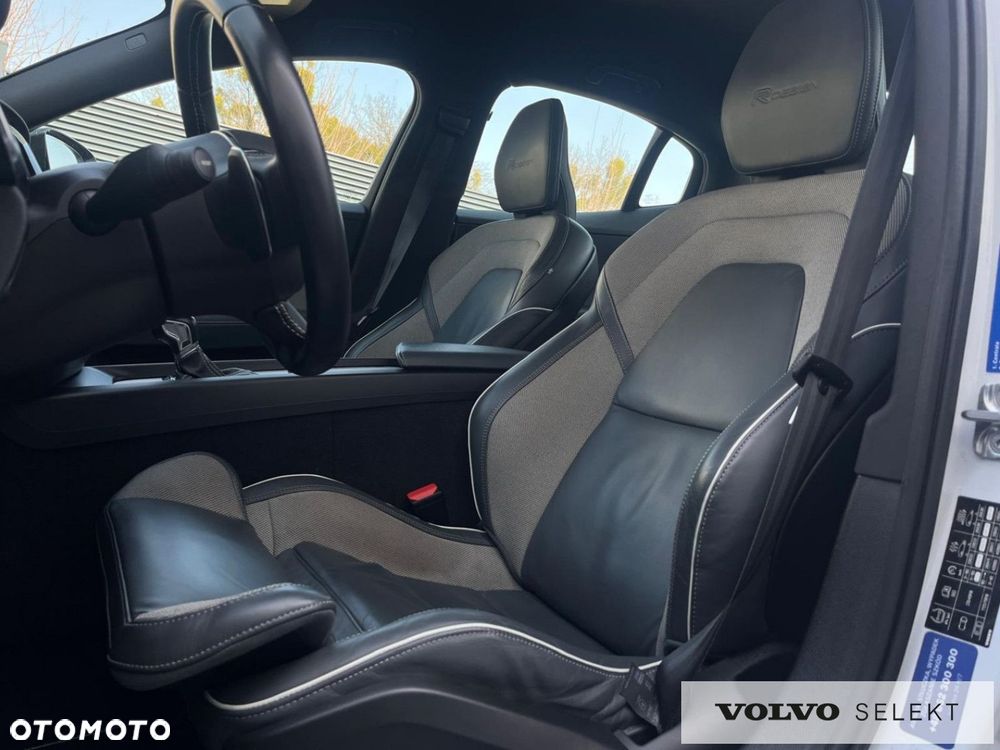 Volvo S60 - 16