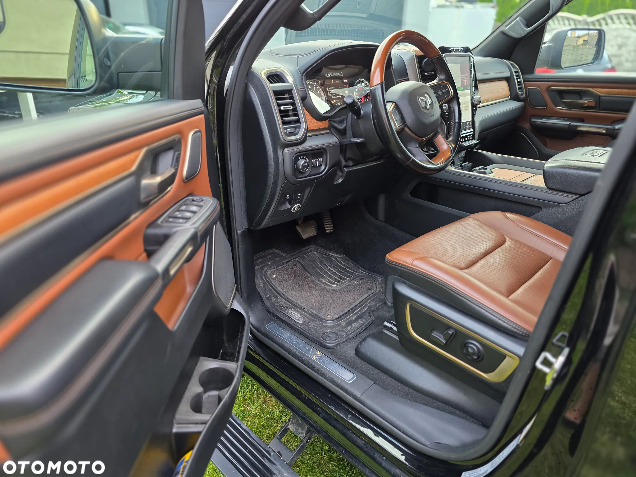 RAM 1500 - 11