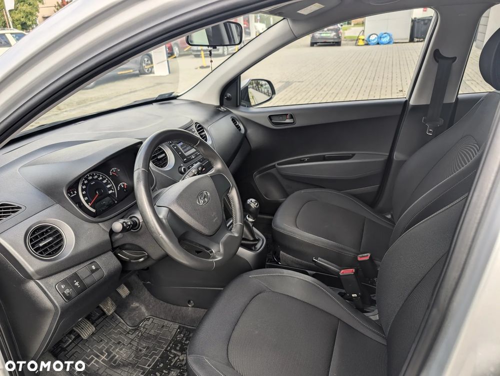 Hyundai i10 1.2 GO - 12
