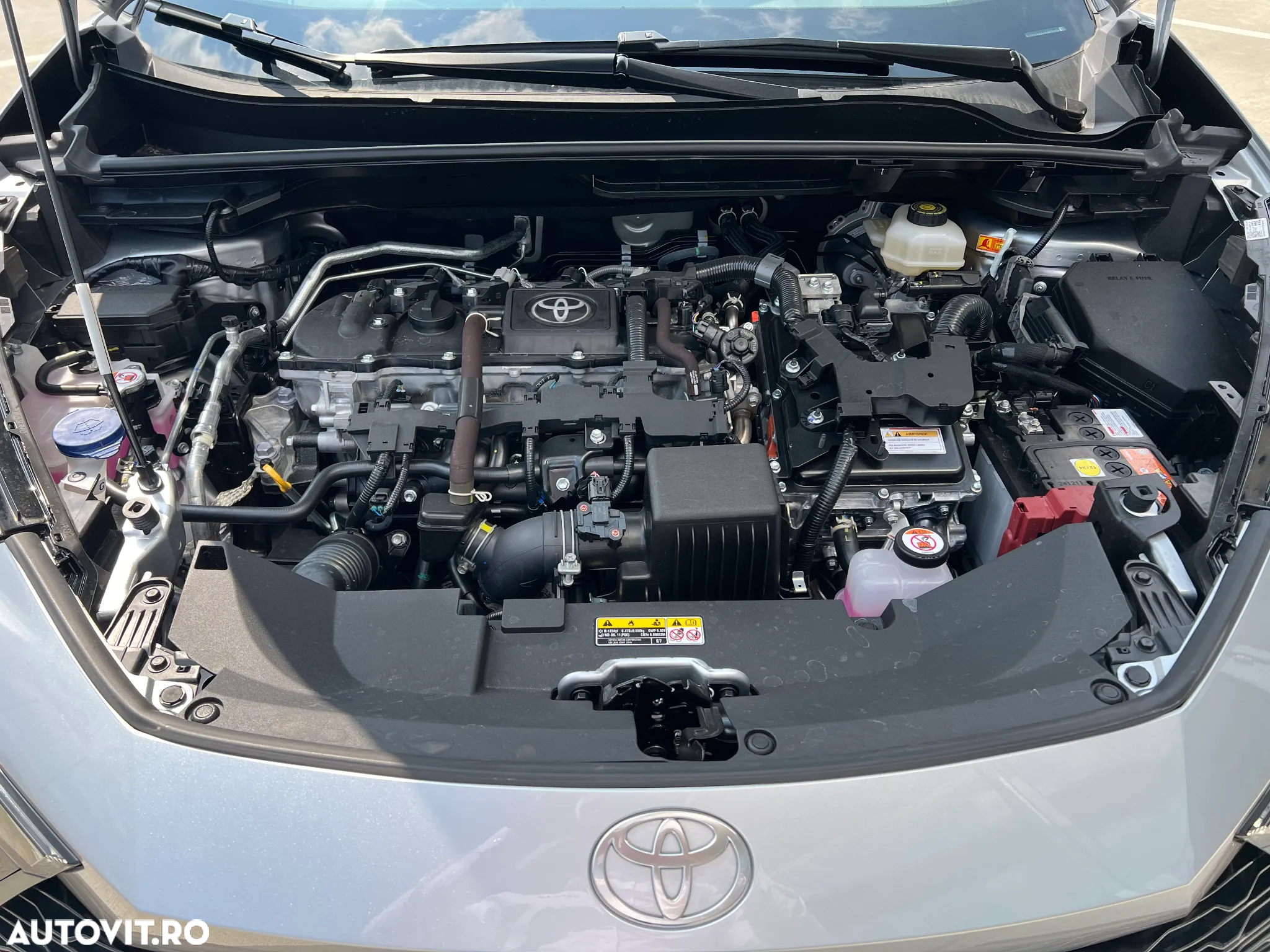 Toyota C-HR 1.8 HEV 140 CP 4x2 CVT Exclusive - 35