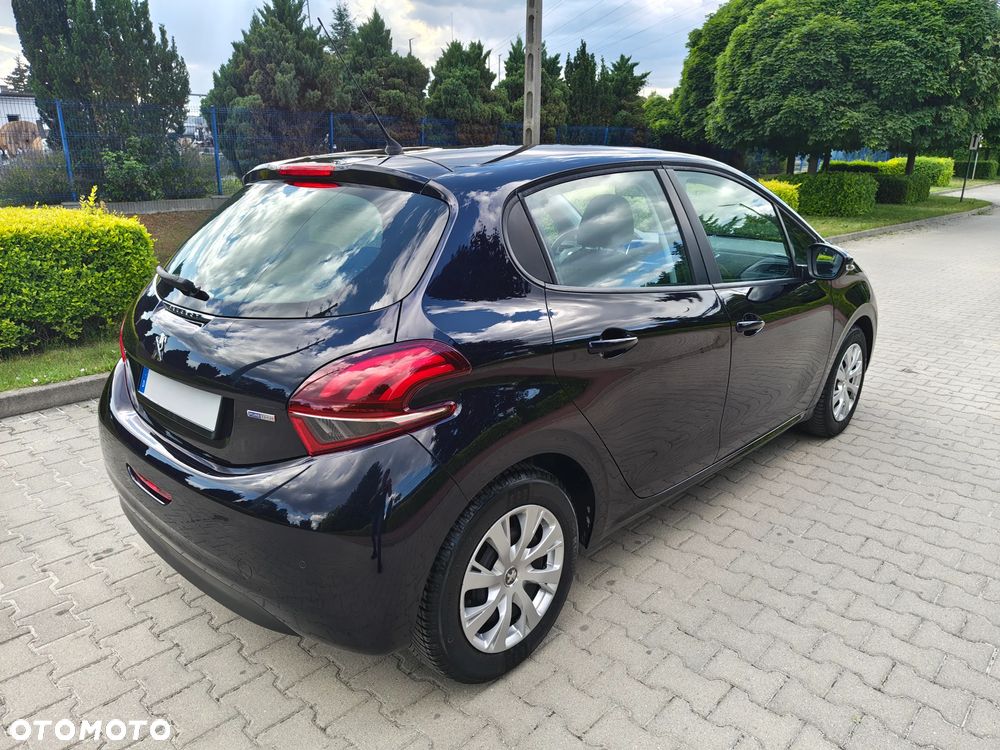 Peugeot 208 82 PureTech Style - 3