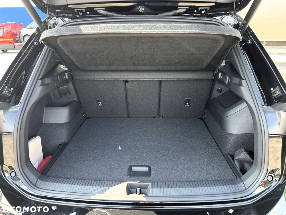 Volkswagen Tiguan 1.5 eTSI R-Line Plus DSG - 32