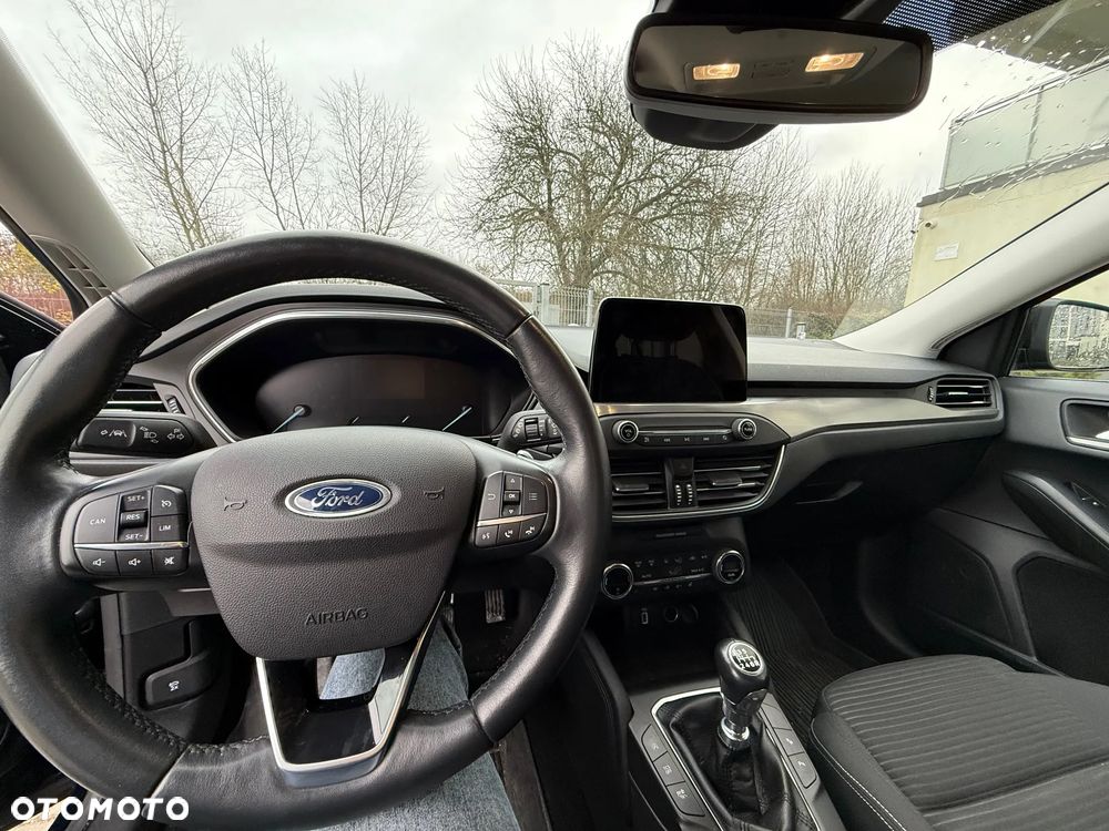 Ford Focus 1.0 EcoBoost Titanium - 3