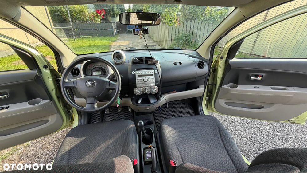 Daihatsu Sirion 1.3 - 24