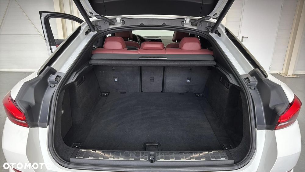 BMW X6 xDrive40d mHEV - 19